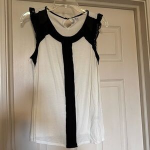 Elle Black and White Lace-Trim Sleeveless Camisole